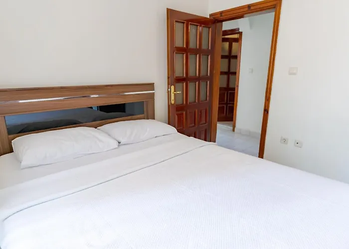 Kaplan Cosy Flat - All Air Conditioned & Heated 3 Bedrooms In The City