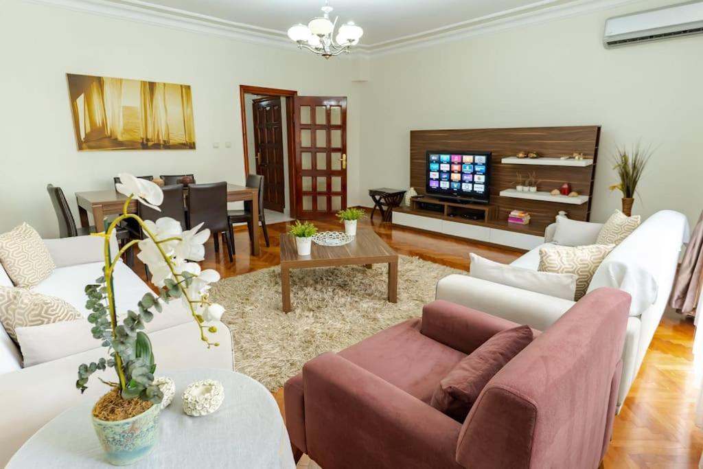 Kaplan Cosy Flat - Air Conditioned & Heated 3 Bedrooms In The Istanbul